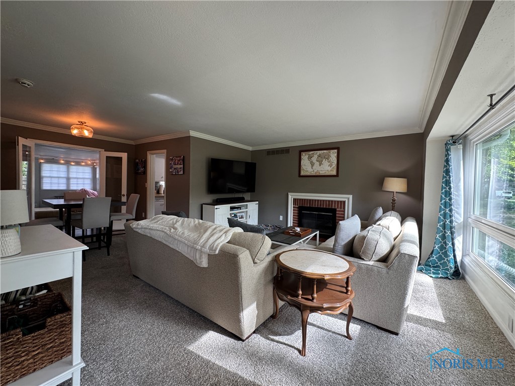 2730 W Rockridge Circle, Toledo, Ohio image 4