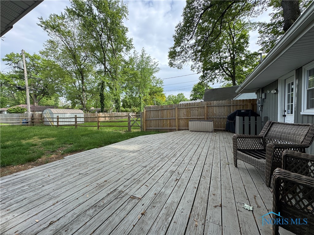 2730 W Rockridge Circle, Toledo, Ohio image 27