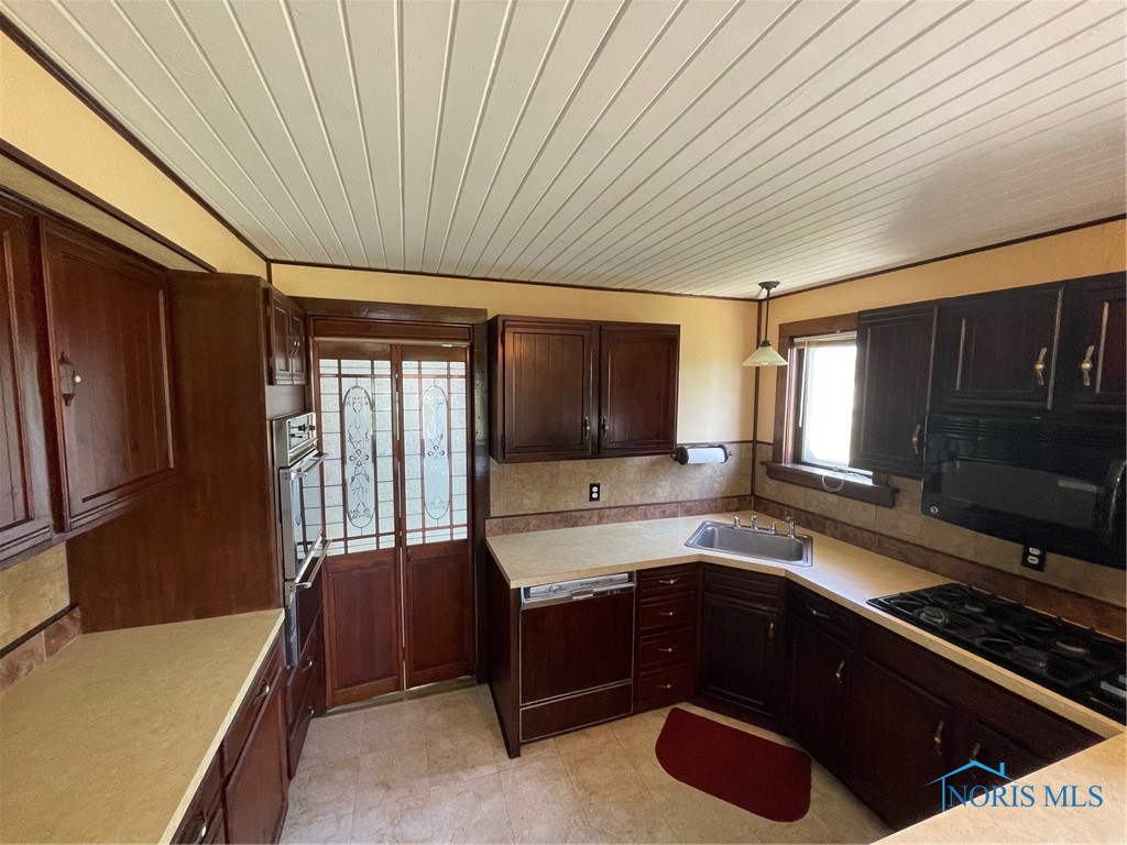 5907 N Berkey Southern Road, Berkey, Ohio image 10
