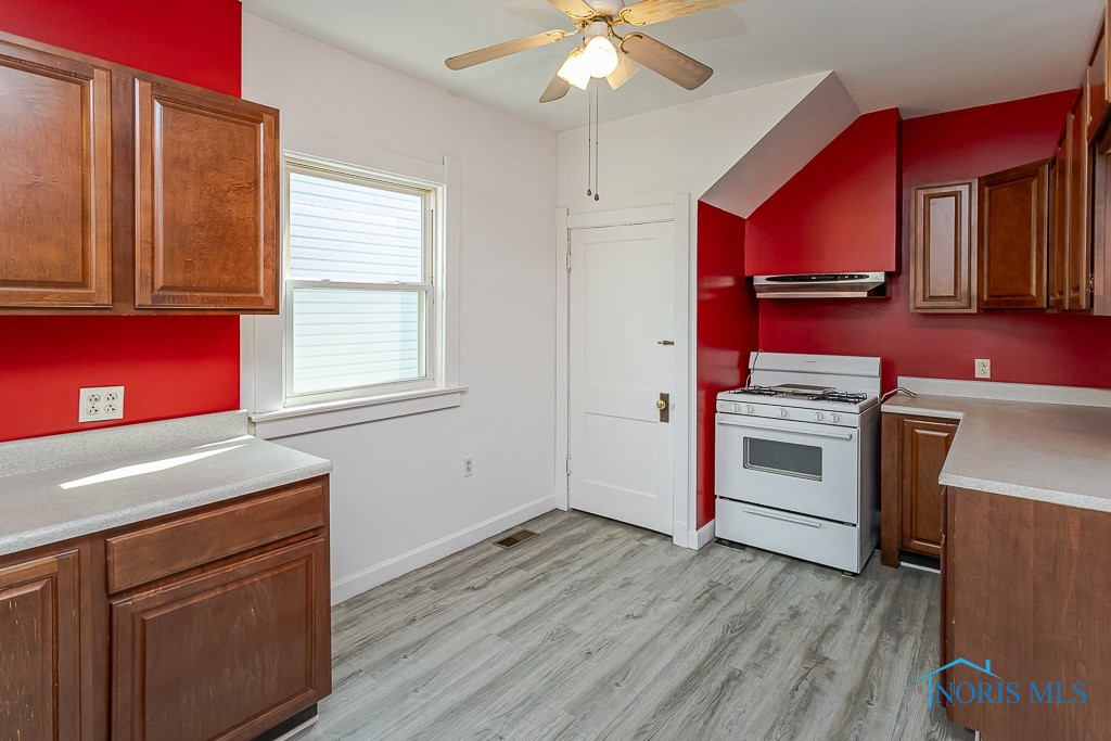 3940 Leybourn Avenue, Toledo, Ohio image 13