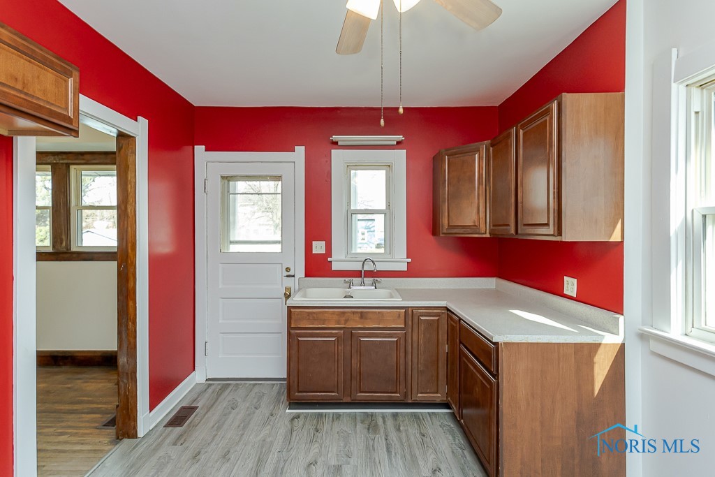 3940 Leybourn Avenue, Toledo, Ohio image 18