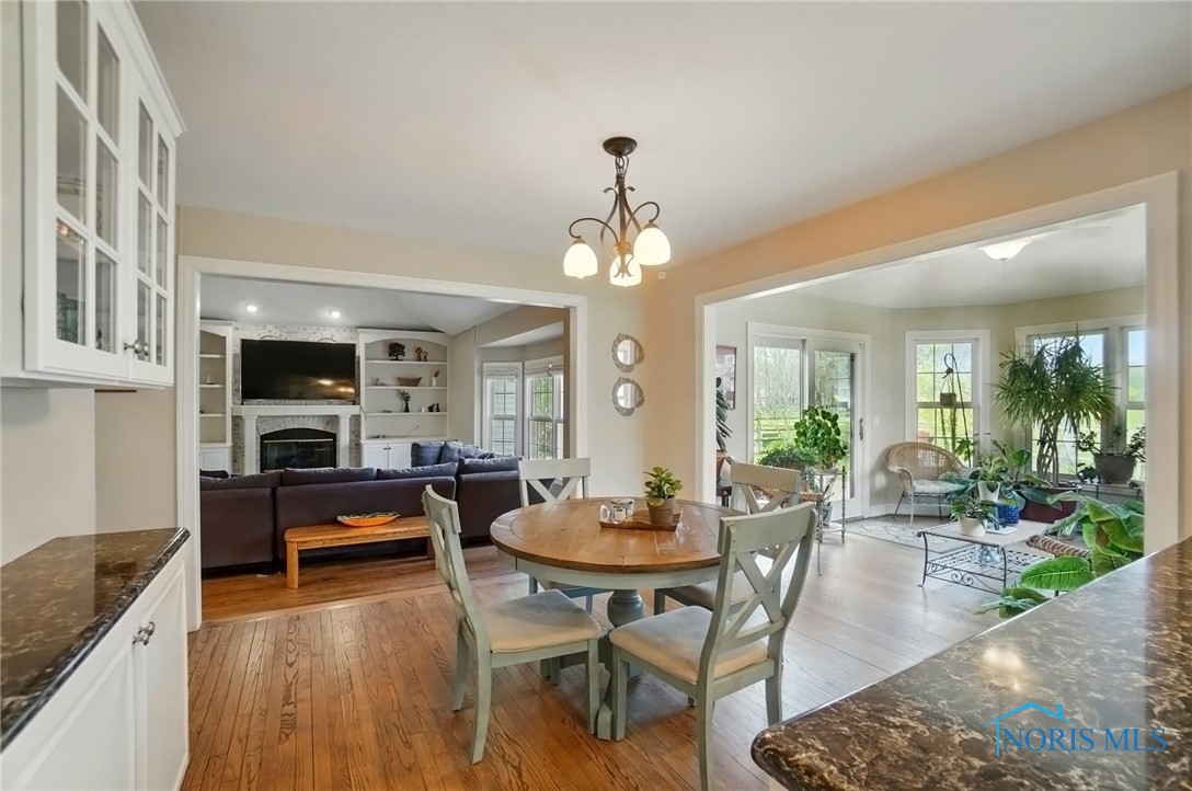 8420 Willow Glen Court, Holland, Ohio image 25