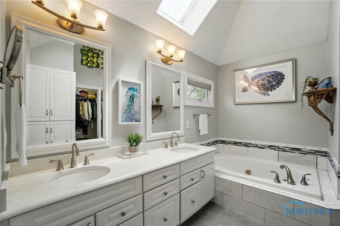 8420 Willow Glen Court, Holland, Ohio image 29
