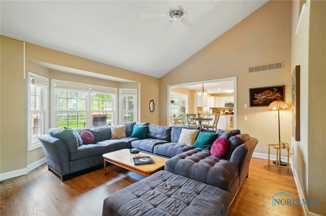 8420 Willow Glen Court, Holland, Ohio image 16