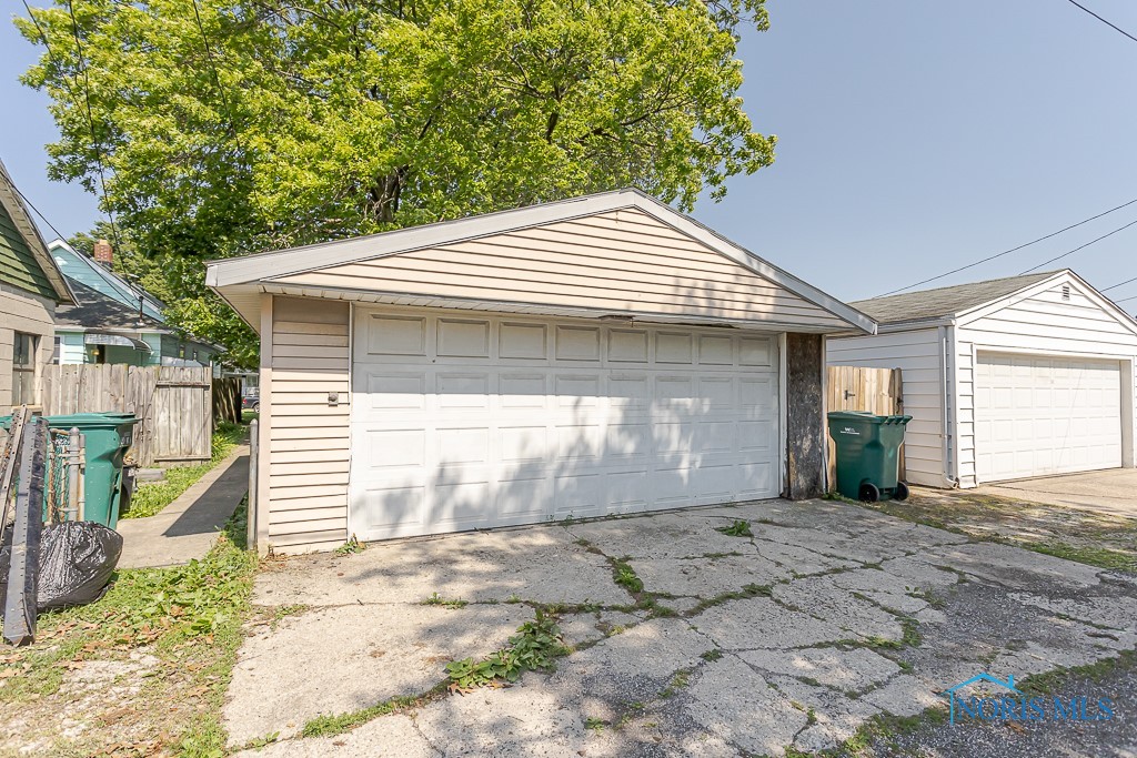 176 Elm Street, Rossford, Ohio image 28
