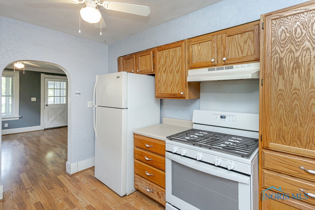 176 Elm Street, Rossford, Ohio image 11