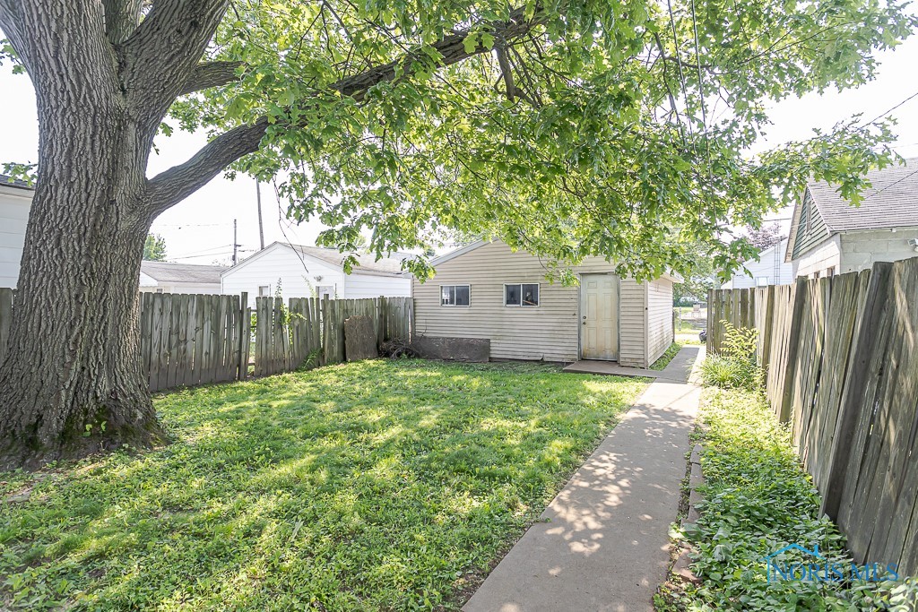 176 Elm Street, Rossford, Ohio image 25