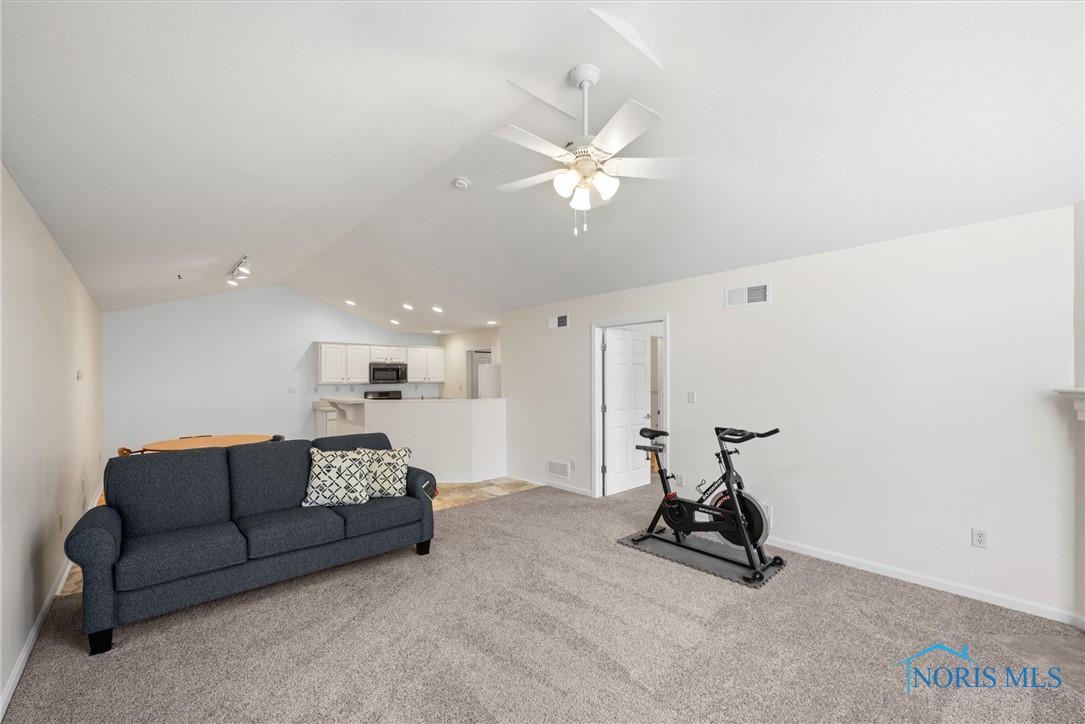 8 Zachary Circle, Waterville, Ohio image 18