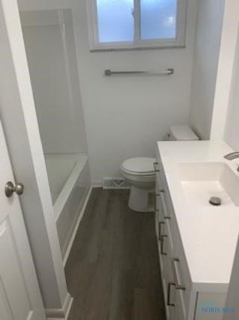 Tiny photo for 2017 Green Valley Drive, Toledo, OH 43614 (MLS # 6136334)