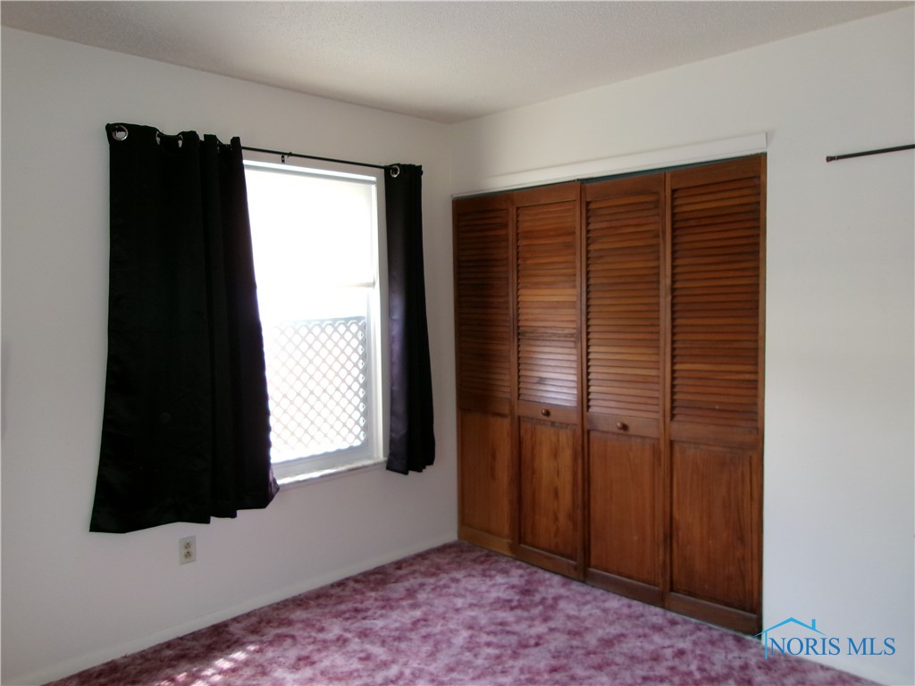 3710 Lakepointe Drive #2, Northwood, Ohio image 10