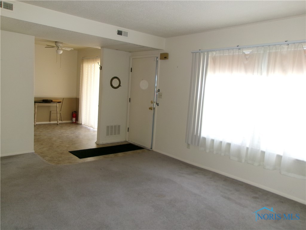 3710 Lakepointe Drive #2, Northwood, Ohio image 11