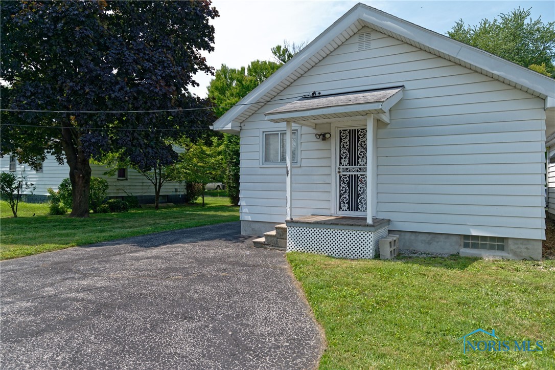 628 Waverly Avenue