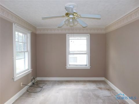 Tiny photo for 4352 Berwick Avenue, Toledo, OH 43612 (MLS # 6136340)
