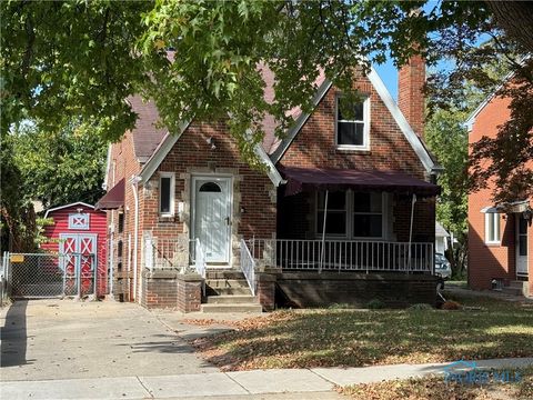 Photo of 3115 Drummond Road, Toledo, OH 43606 (MLS # 6136759)