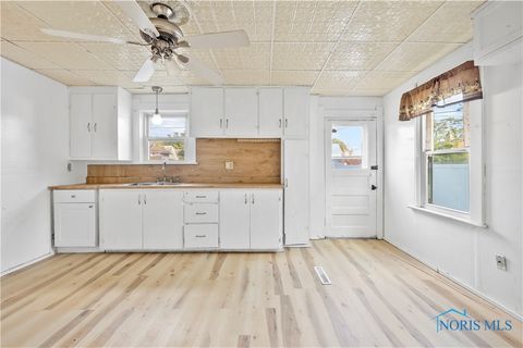 Tiny photo for 837 Lorain Street, Toledo, OH 43609 (MLS # 6136465)