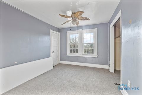 Tiny photo for 837 Lorain Street, Toledo, OH 43609 (MLS # 6136465)