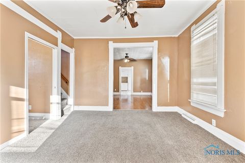 Tiny photo for 837 Lorain Street, Toledo, OH 43609 (MLS # 6136465)