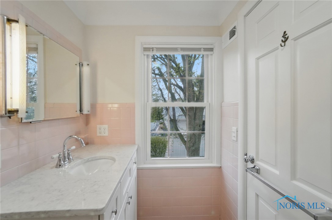 160 Winfield Drive, Bowling Green, Ohio image 38