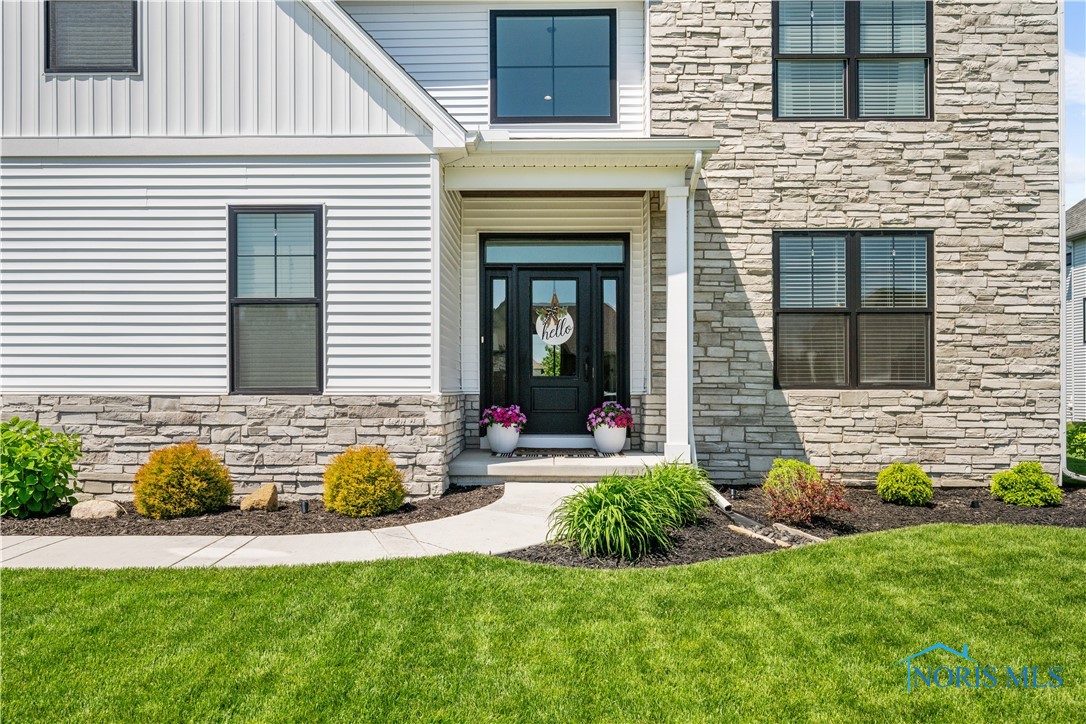 5653 Mallard Pointe Lane, Sylvania, Ohio image 3