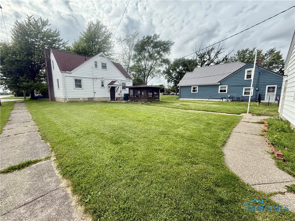 1301 West Street, Genoa, Ohio image 4