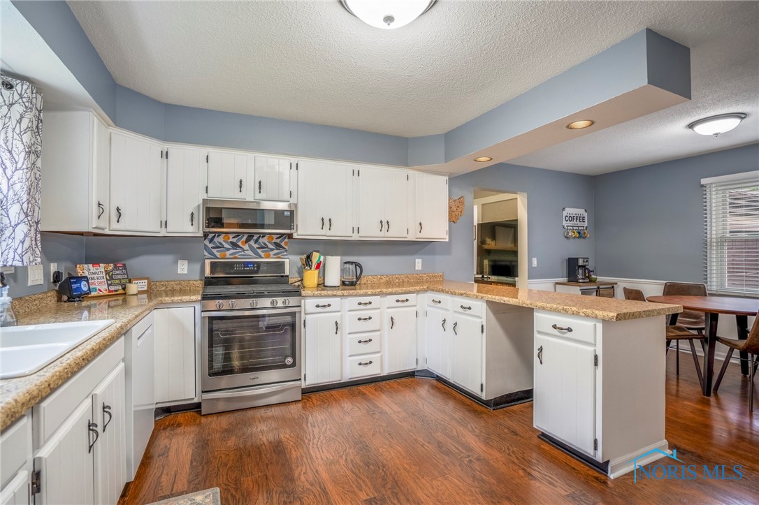 947 Bexley Drive, Perrysburg, Ohio image 9