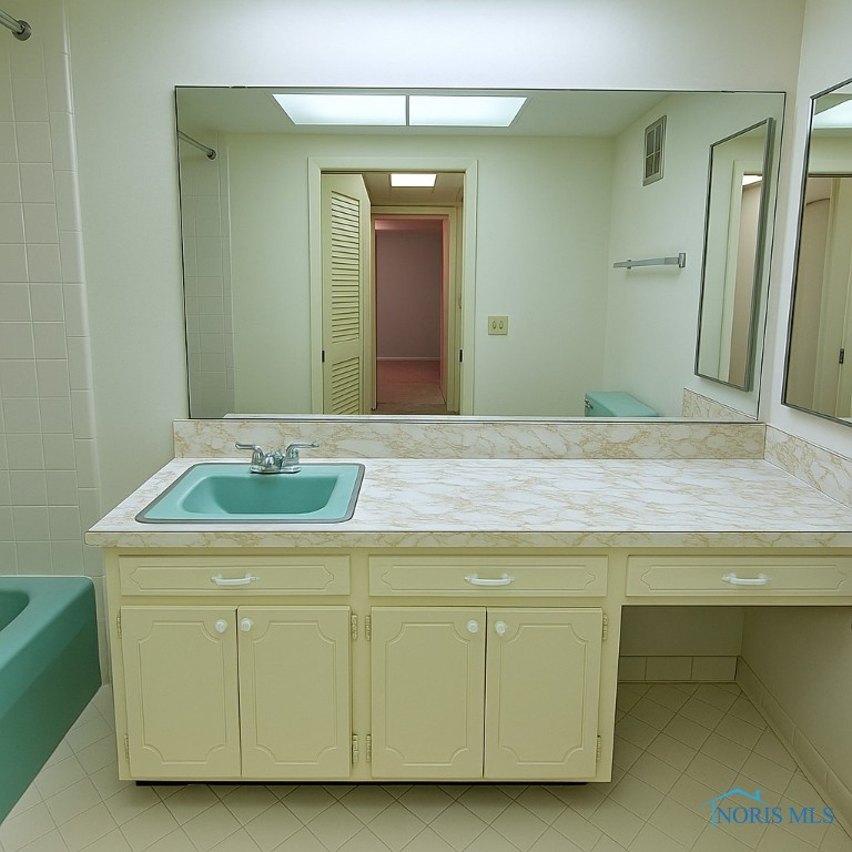 5679 Monroe Street #210, Sylvania, Ohio image 10