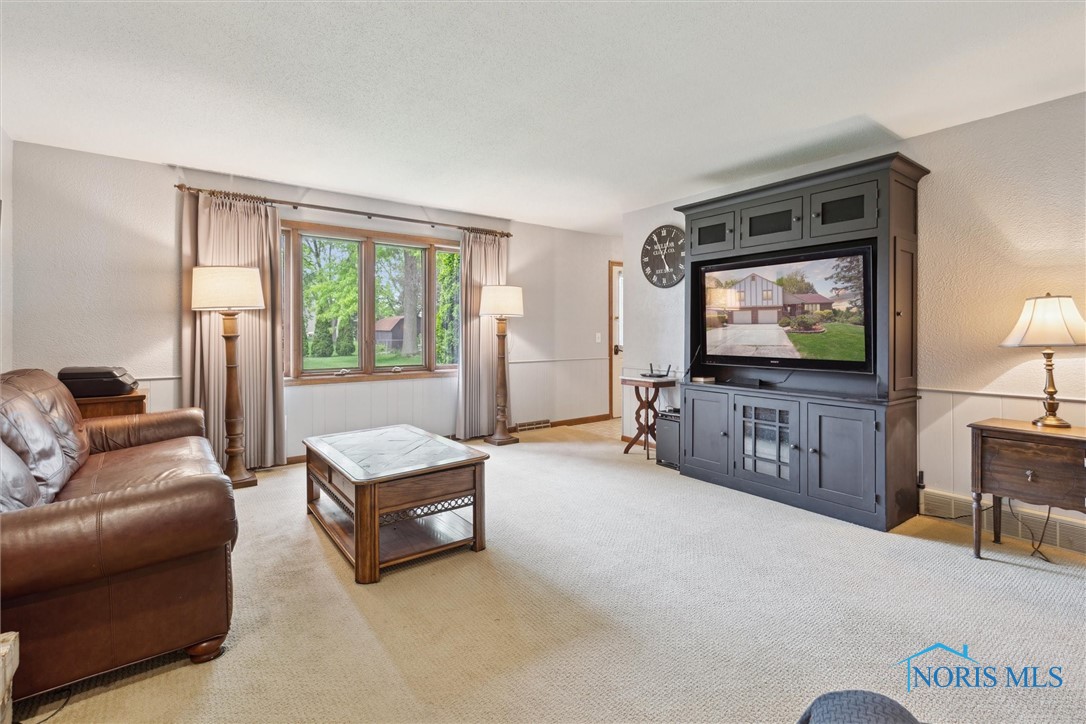 2142 Tracy Road, Northwood, Ohio image 20