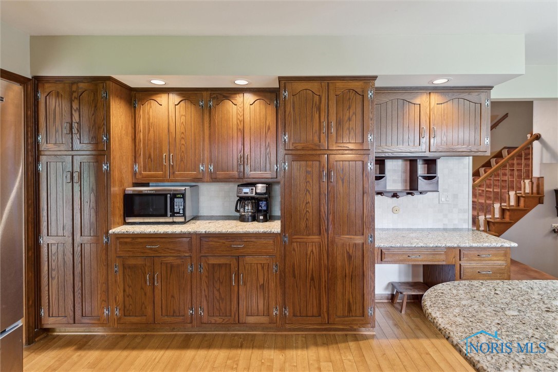 2142 Tracy Road, Northwood, Ohio image 15