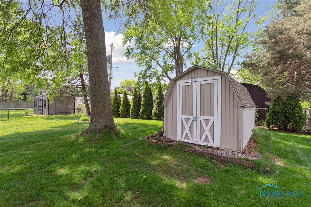 2142 Tracy Road, Northwood, Ohio image 47