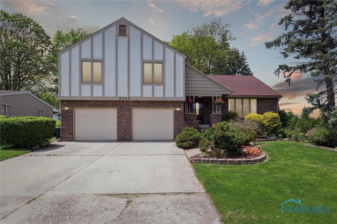 2142 Tracy Road, Northwood, Ohio image 1