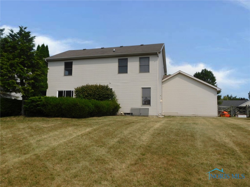 7813 Harvest Gold Drive, Holland, Ohio image 2