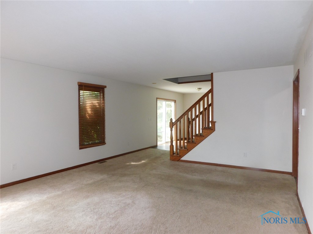 7813 Harvest Gold Drive, Holland, Ohio image 6