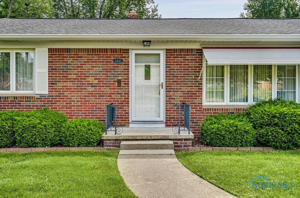 4402 Drummond Road