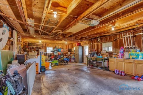 Tiny photo for 1121 Liberty Street, Findlay, OH 45840 (MLS # 6136589)