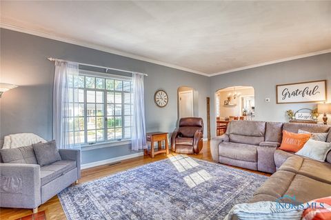 Tiny photo for 1121 Liberty Street, Findlay, OH 45840 (MLS # 6136589)