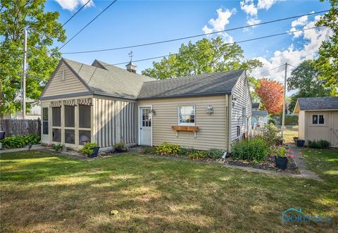 Tiny photo for 1121 Liberty Street, Findlay, OH 45840 (MLS # 6136589)