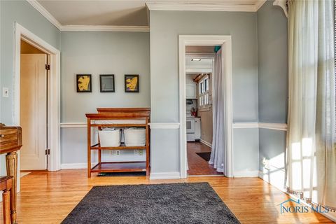 Tiny photo for 1121 Liberty Street, Findlay, OH 45840 (MLS # 6136589)