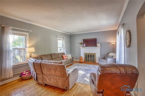 Tiny photo for 1121 Liberty Street, Findlay, OH 45840 (MLS # 6136589)