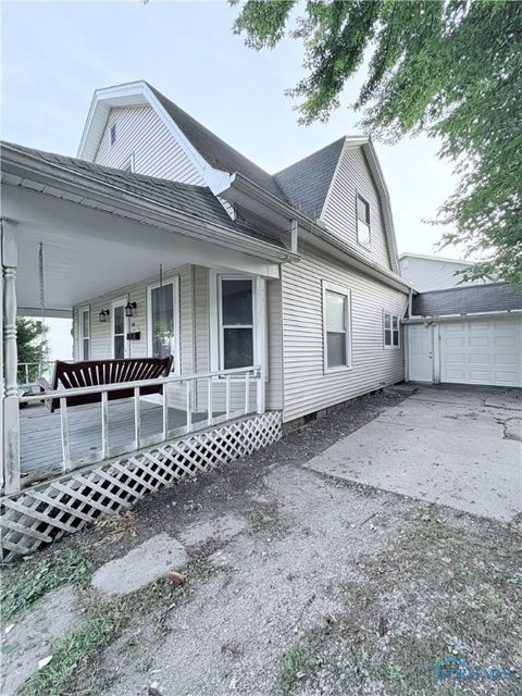 Tiny photo for 214 Franklin Avenue, Swanton, OH 43558 (MLS # 6136609)