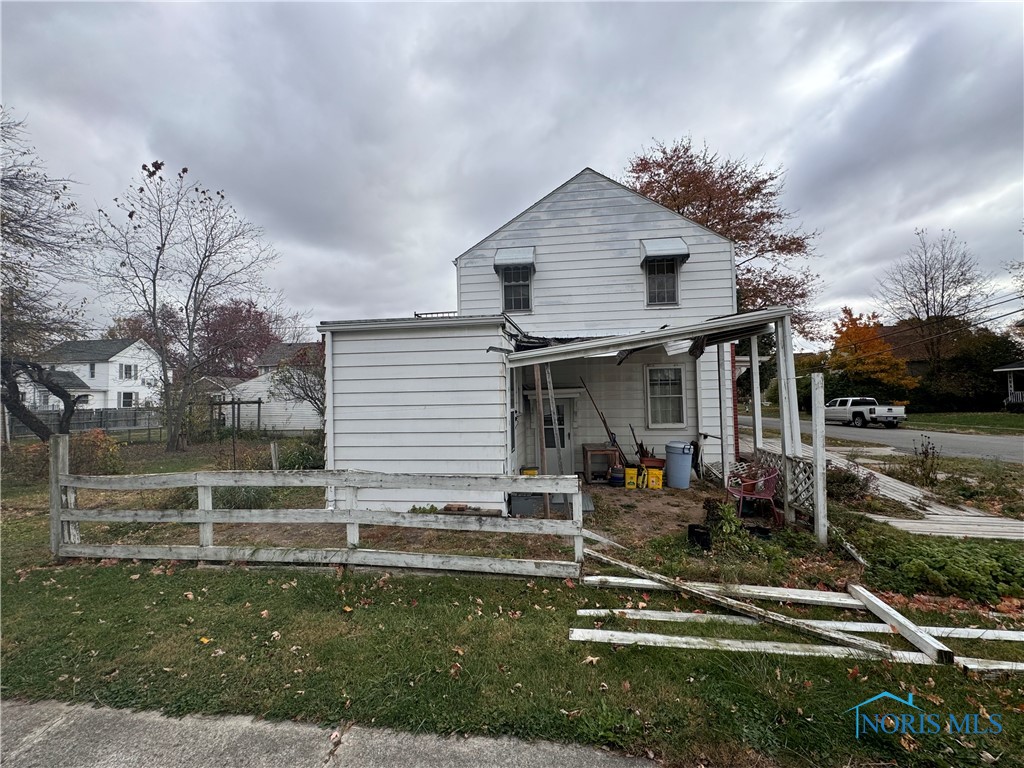 216 W Jackson Street, Fostoria, Ohio image 10