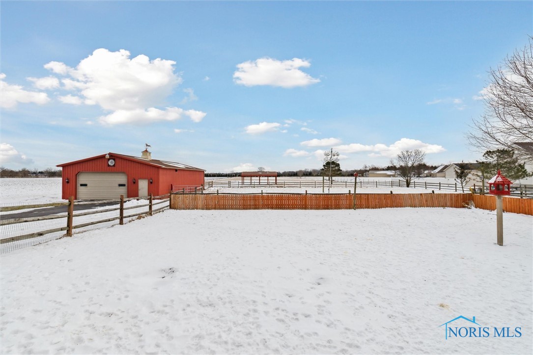 5611 S Eber Road, Whitehouse, Ohio image 50