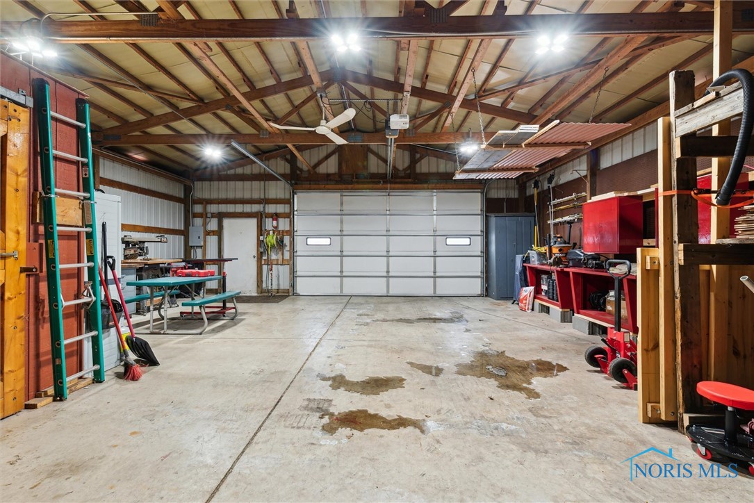 5611 S Eber Road, Whitehouse, Ohio image 45