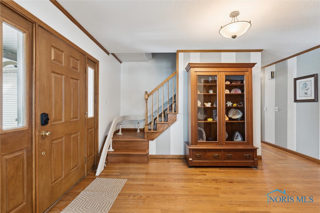 5611 S Eber Road, Whitehouse, Ohio image 7