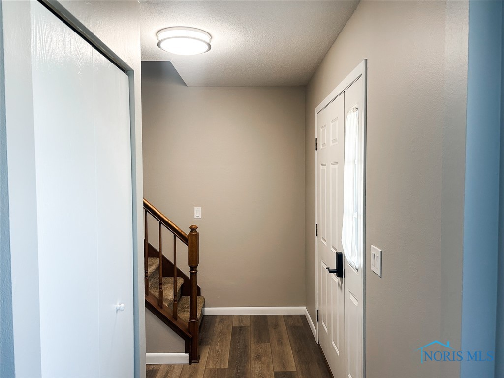5944 Meadowrise Court, Toledo, Ohio image 4