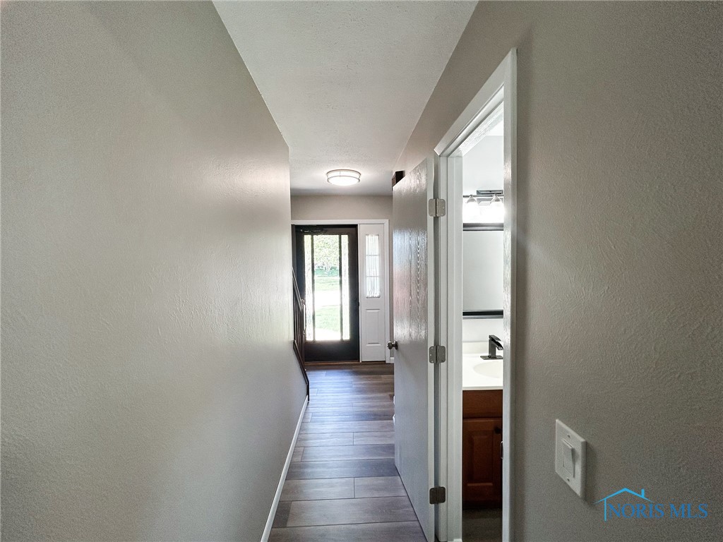 5944 Meadowrise Court, Toledo, Ohio image 25