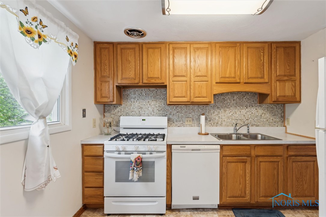 146 Partridge Lane, Perrysburg, Ohio image 17