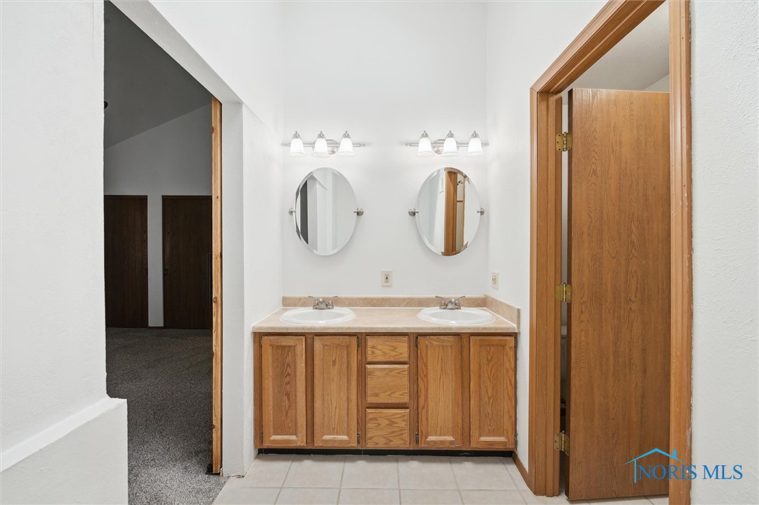 3663 Woodspring Road, Sylvania, Ohio image 29