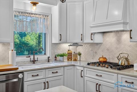 Tiny photo for 2945 Byrnwyck, Maumee, OH 43537 (MLS # 6136241)