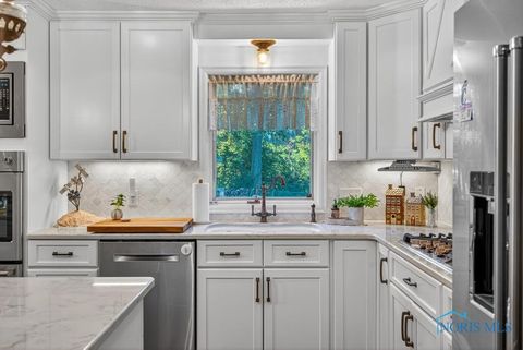 Tiny photo for 2945 Byrnwyck, Maumee, OH 43537 (MLS # 6136241)