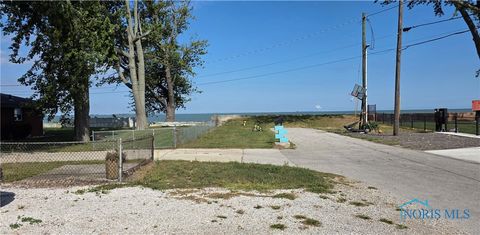 Tiny photo for 2057 Blanche Drive, Oregon, OH 43616 (MLS # 6137003)